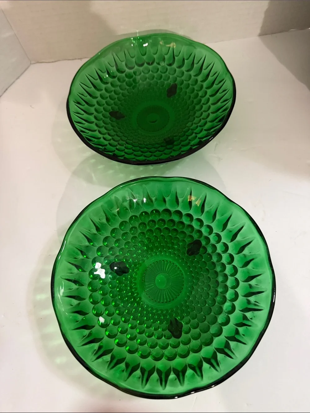 Vintage Emerald Green Pressed Glass Bowls - Set of 2